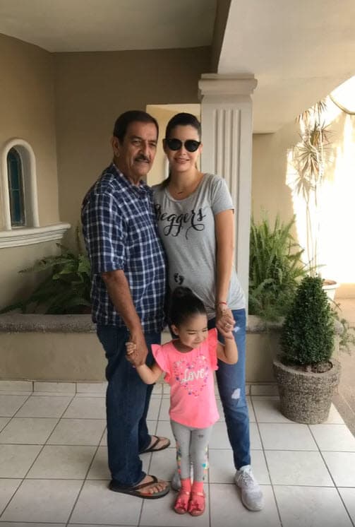 A don Juan le sobrevive su viuda, Alicia Montes, y sus cuatro hijas.
<br>