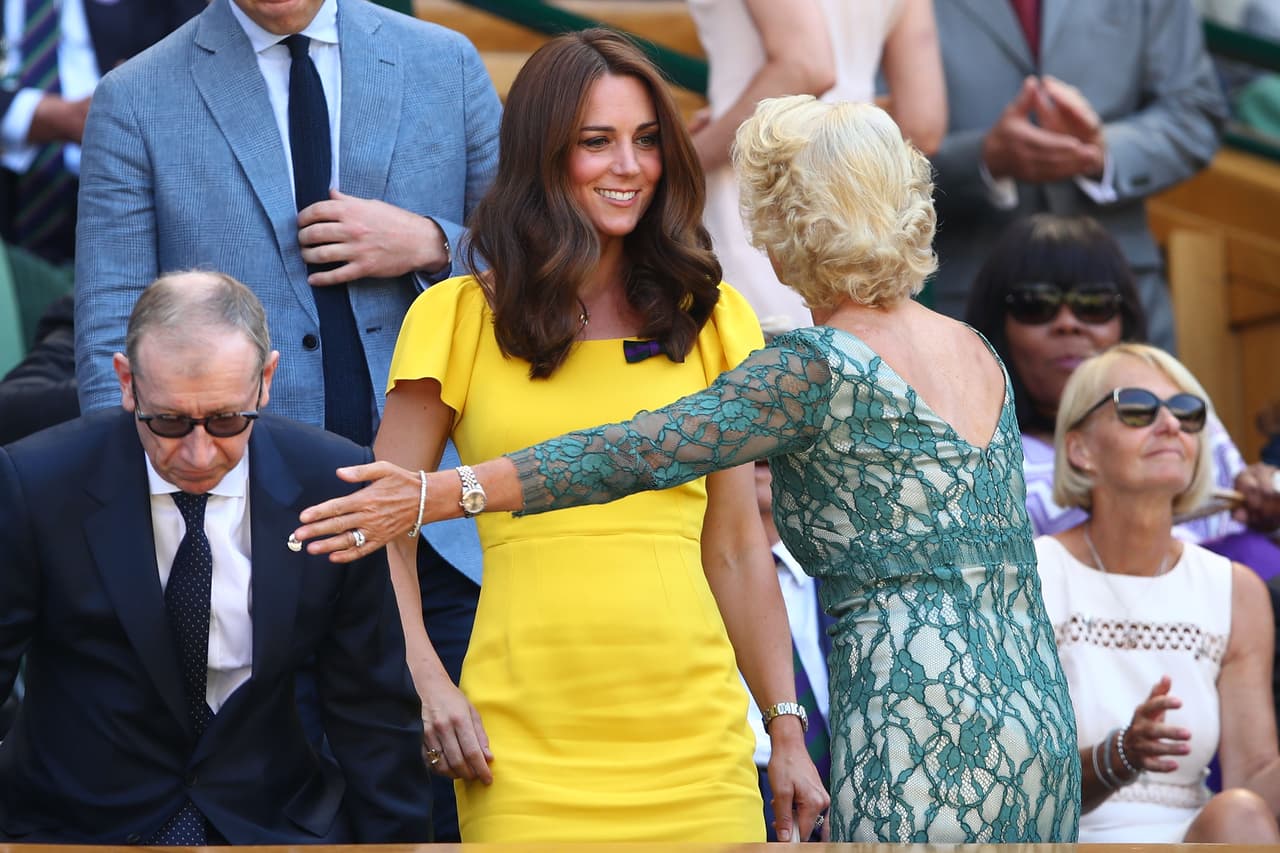 Aunque ambos estilos fueron alabados, los pequeños detalles en las decisiones de Markle la pusieron en desventaja, mientras que Middleton presumió las enseñanzas que regala la experiencia.