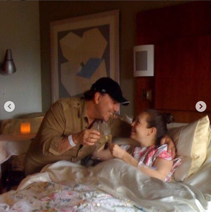 Thalía mostró cuánto ha crecido su hijo, el cual procreó con 
<b><a href="https://www.univision.com/famosos/thalia-tommy-mottola-secretos-matrimonio" target="_blank">su marido, Tommy Mottola</a></b>, con quien se casó en el año 2000. Con él también tuvo a Sabrina Sakaë, de 14 años.
<br>