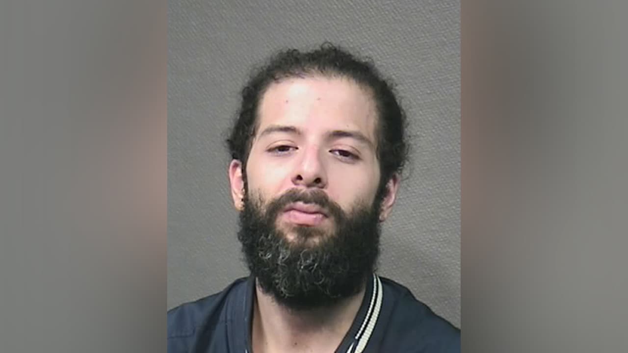 José Talamantes es sospechoso de exposición indecente ante un menor.