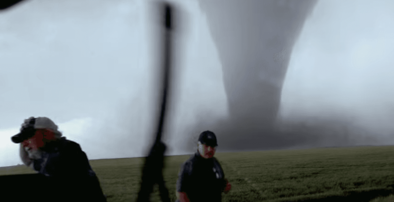 Dos famosos cazatormentas mueren en un choque cuando perseguían un tornado en Texas