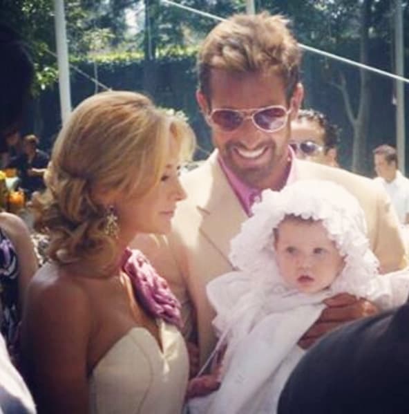 “Desde que nació mi hija, me abrió los ojos para el resto de mi vida. Creo que como padres tenemos la labor de inculcarles a nuestros hijos que sean personas llenas de bien y con amor. Busco el tiempo para compartir con ella, así el cansancio a veces me venza” dijo el actor para el diario 
<i>La Nación</i>.
<br>