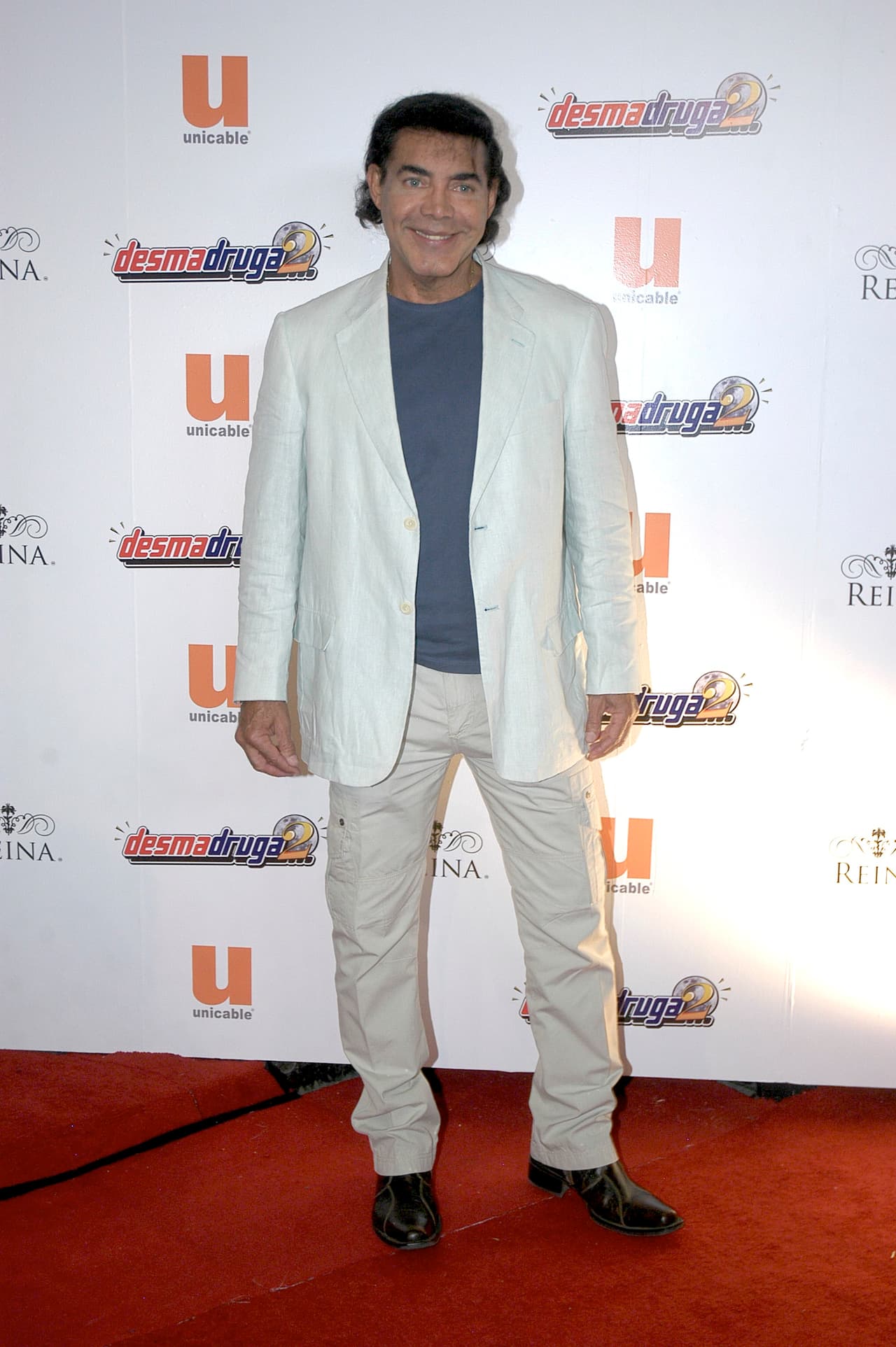 Este actor ha recurrido en varias ocasiones a los
<b>tratamientos estéticos para lucir más joven</b>, actualmente tiene 70 años.