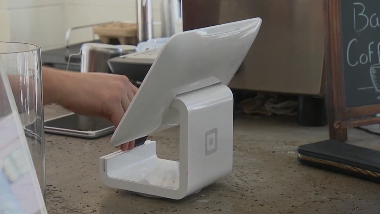 Estudio de UCLA revela avances y retos de la comunidad latina en California