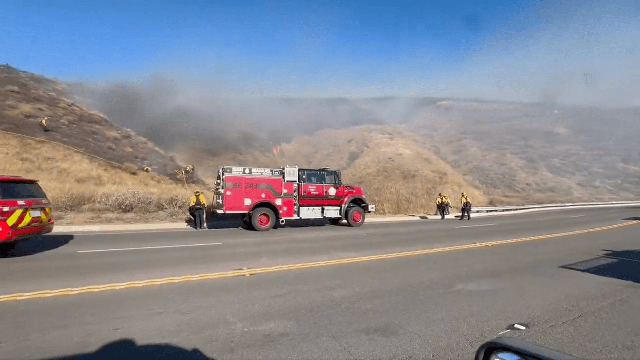 Incendio Little Mountain en San Bernardino quema 30 acres en menos de una hora