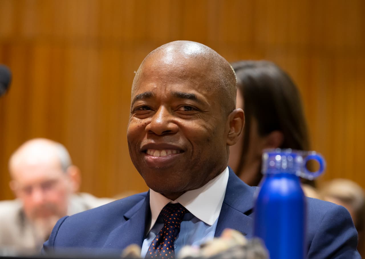 El presidente del condado de Brooklyn, Eric Adams, se postula para alcalde de NYC