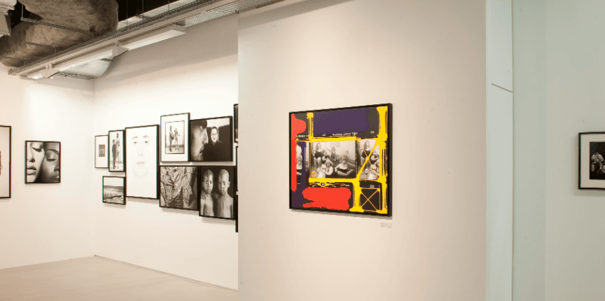 El lujoso hotel de cinco estrellas, Le Royal Monseau, será la casa provisional del astro argentino, pues su salida del Barcelona fue muy repentina. El hotel se encuentra ubicado en 37 Avenue Hoche y fue reformado por el famoso diseñador Philippe Starck. El Parque de los Príncipes se encuentra a tan solo 15 minutos del inmueble.