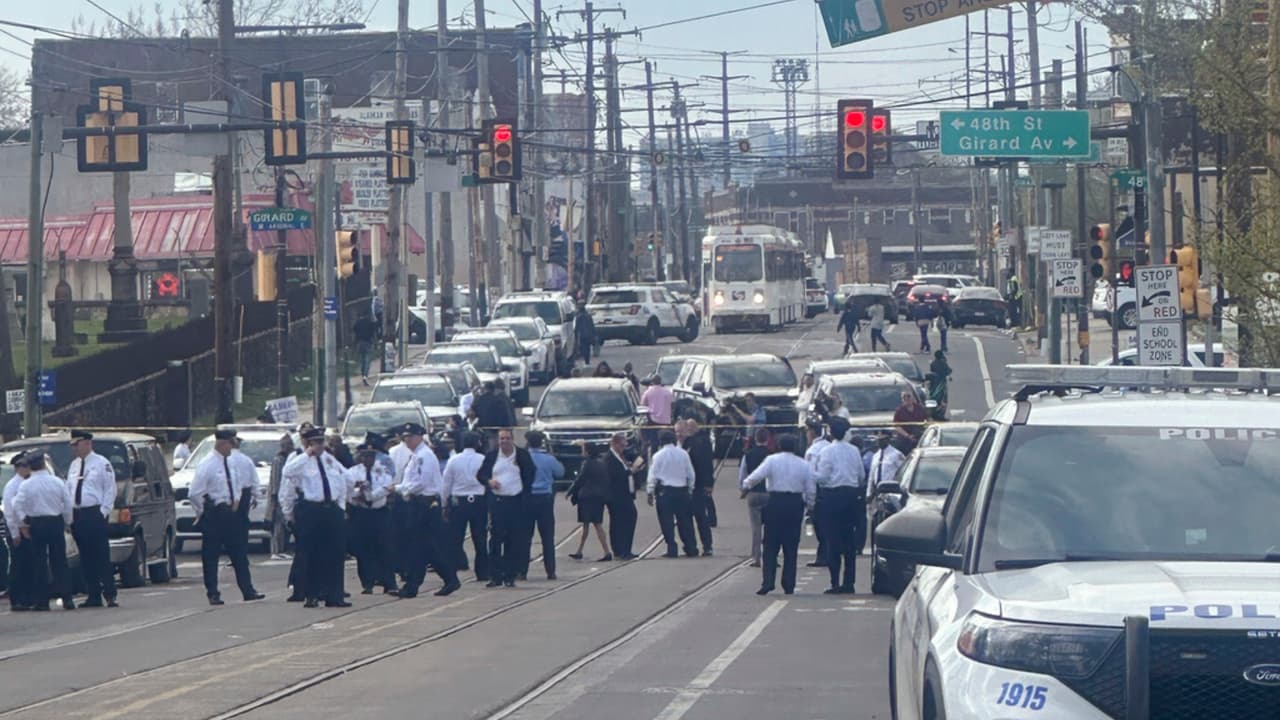 En conferencia de prensa, el comisionado de la Policía de Filadelfia, Kevin Bethel, informó que 
<b>agentes en la zona escucharon decenas de disparos</b>.