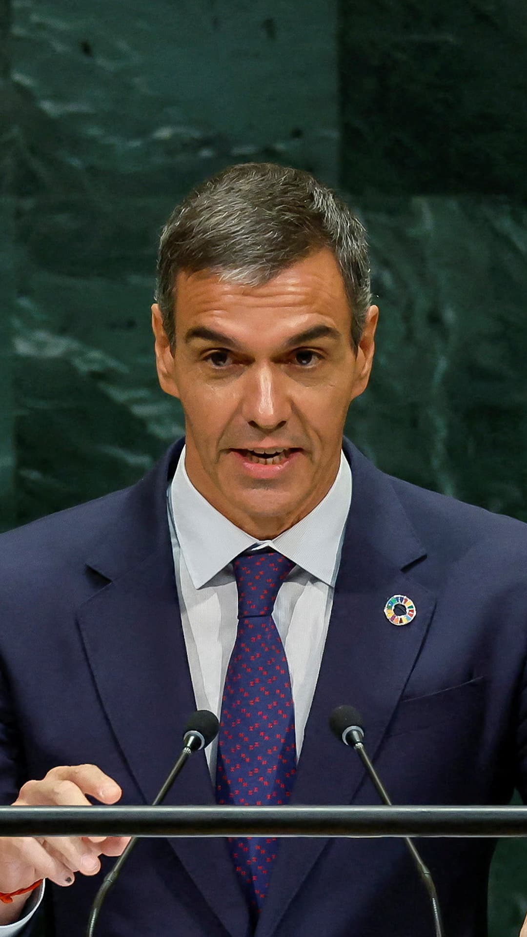 “Ahora le Toca a una Mujer”: Pedro Sánchez