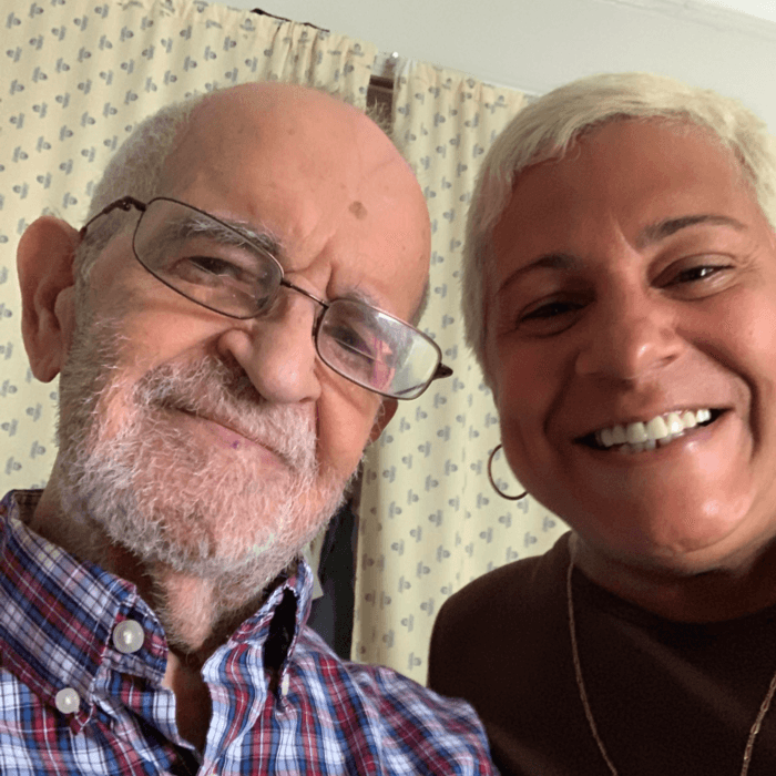 "De mi papá Juan Díaz aprendí de su entrega total a toda su familia. Su amor, su sencillez, y su fidelidad a mi mamá y a nosotros, sus Hijos 🙏❤️ Sobreviviente de cáncer de colon, ya sano, a sus 87 años nos enseña a nunca darnos por vencidos, a nunca rendirnos y a siempre dar amor a todos ❤️". Josephine Díaz, New York.