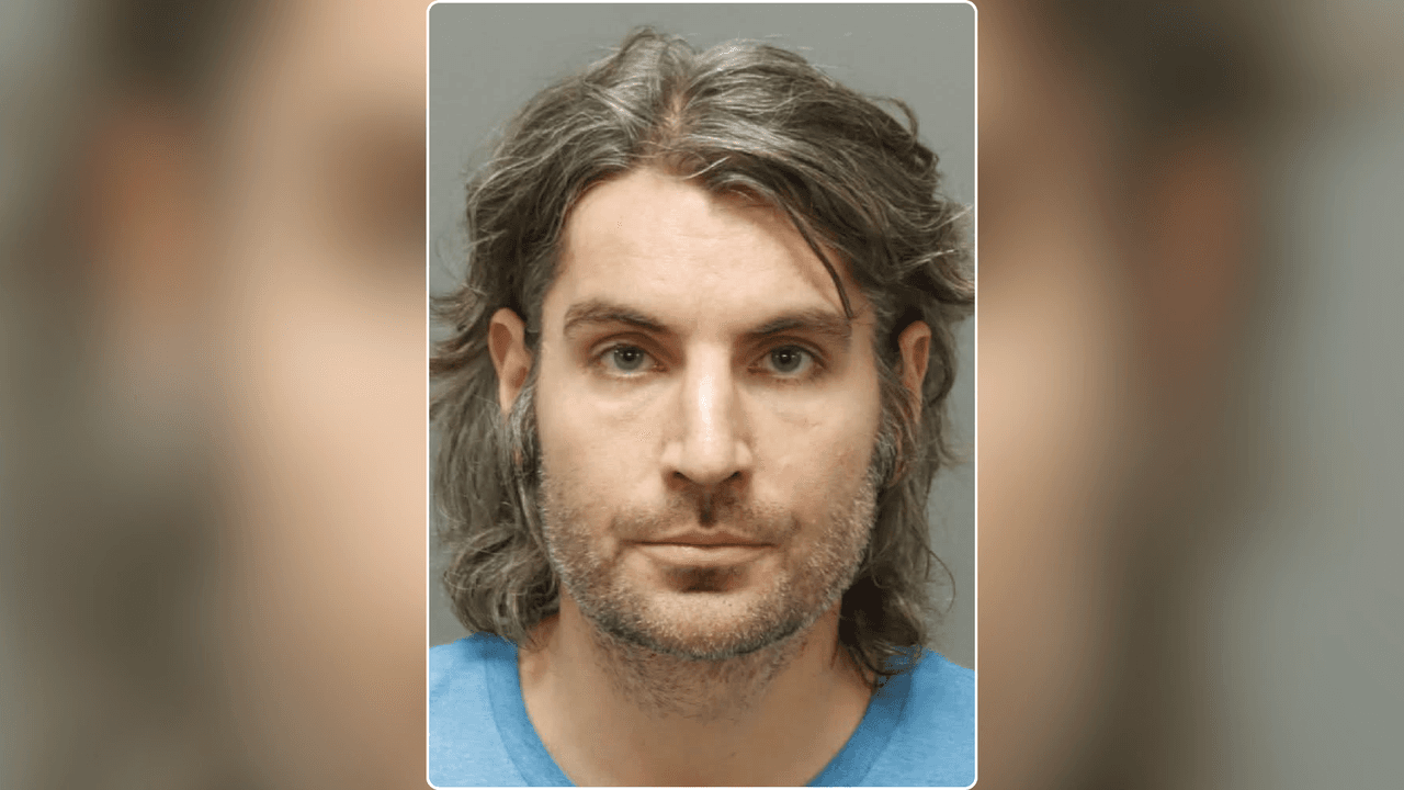 Maestro de educación física es detenido en Wake por dar clases bajo los efectos del alcohol y THC