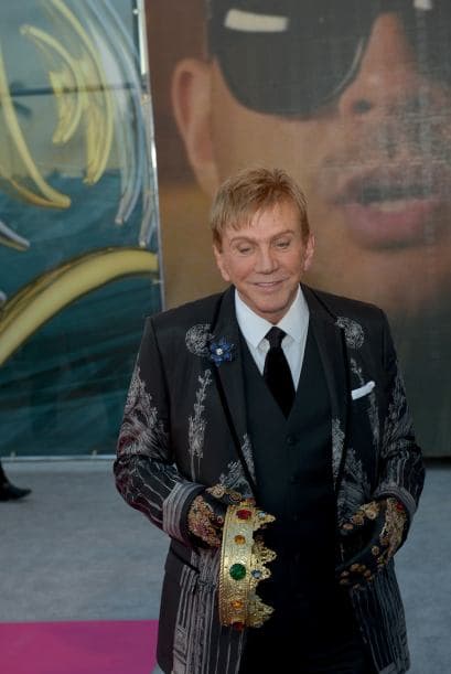 Y quienes cometieron el error de estrellarse con sus atuendos, tendrán que soportar las críticas del maestro.