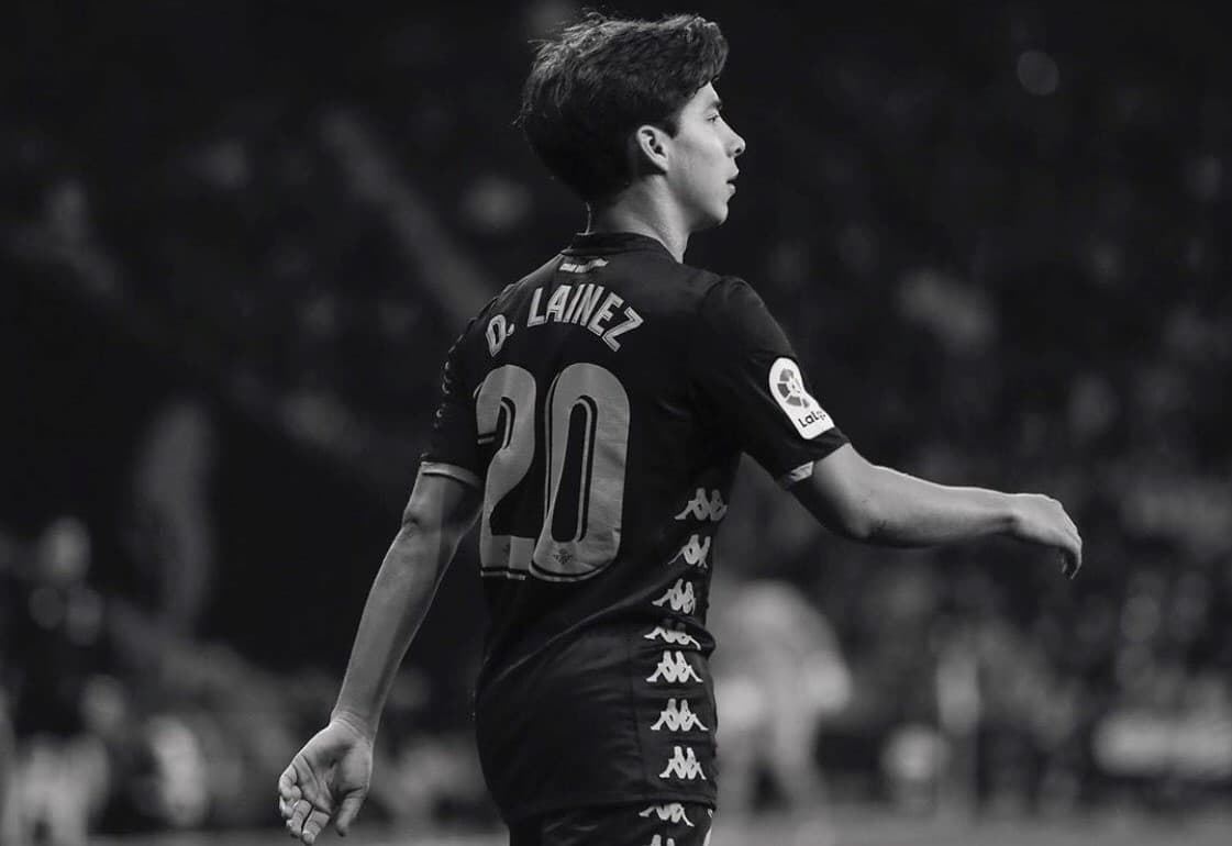 Hace un año, Diego Lainez decidió fichar para el Betis sobre el Ajax de Países Bajos.