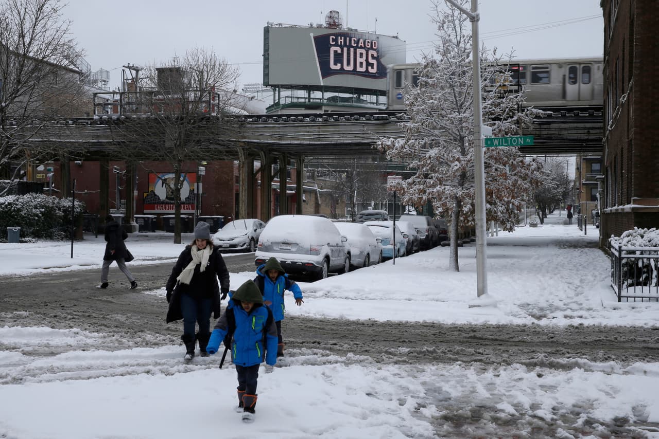Escuelas en Illinois mandan temprano a los alumnos a casa gracias al mal tiempo