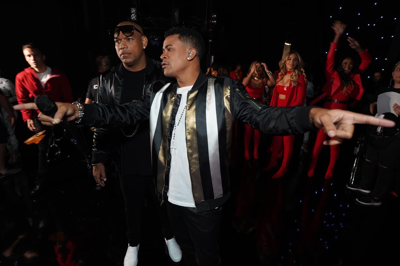 Gente de zona fue el dueto invitado para abrir la segunda gala de Nuestra Belleza Latina.