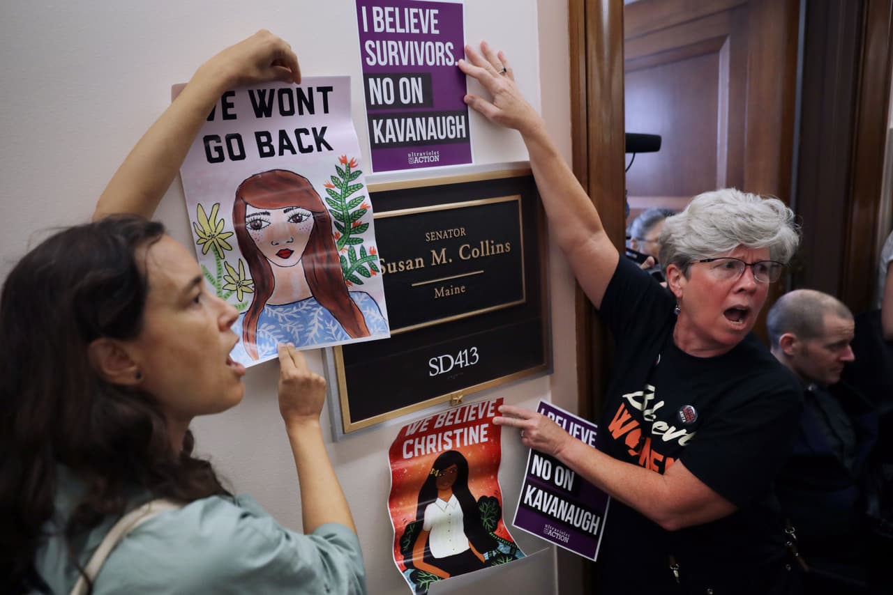 <b>Por un voto republicano contra Kavanaugh. </b>"Yo le creo a las sobrevivientes", se lee en este mensaje colocado en el despacho de la senadora republicana moderada Susan Collins, quien representa un 
<a href="https://www.univision.com/noticias/politica/esta-es-la-creativa-estrategia-de-activistas-para-que-una-senadora-republicana-impida-que-kavanaugh-llegue-a-la-corte-suprema">posible voto en contra del nominado</a> el próximo viernes. Decenas de activistas y algunas víctimas de distintos abusos sexuales protestaron este miércoles en las oficinas del Congreso en Washington.