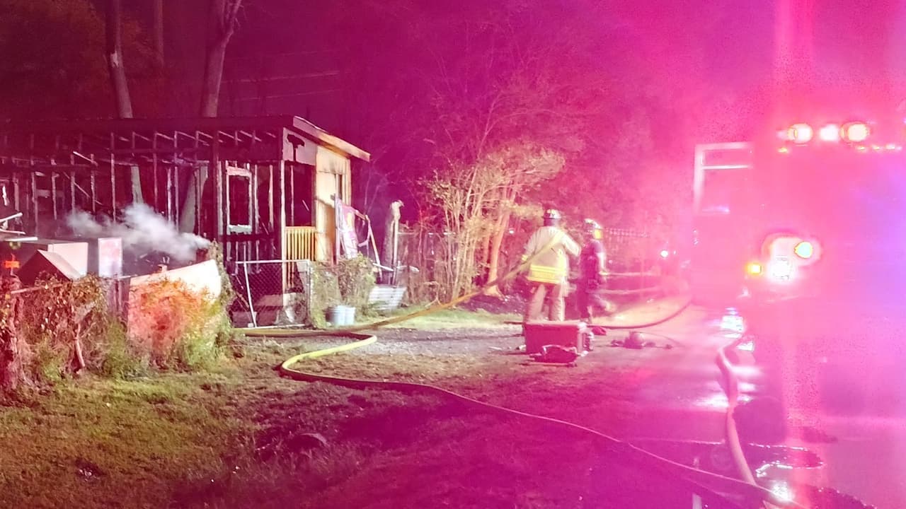 “Estamos listos para volver a empezar, esto sucedió, no se acaba el mundo pero necesitamos seguir para adelante, debemos echarle ganas y volver otra vez. Sí se puede, todo se puede, nada más es confiar en Dios”, concluyó el hispano.