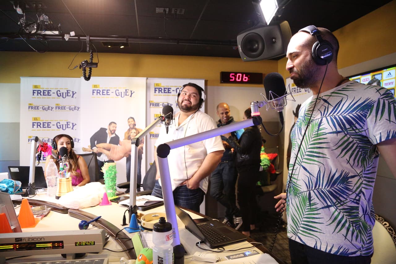 Y hasta que La Bronca se puso la tanga.