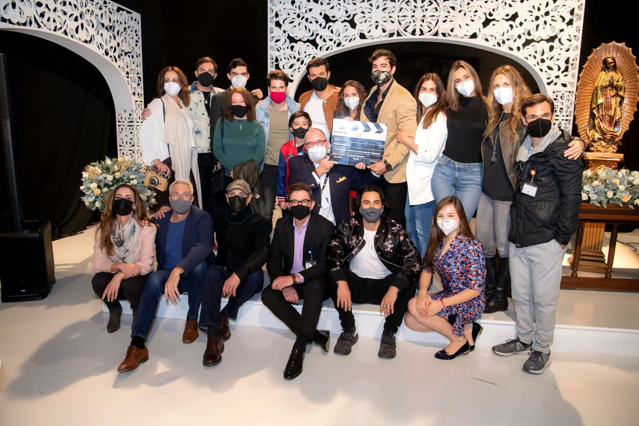 En 2017 se dio a conocer que la televisora mexicana ya no renovaría contratos de su talento, lo que marcó la salida de Laguardia. Cuatro años después, el actor regresó a trabajar en la que fue su casa por varias décadas de la mano del productor Ignacio Sada.