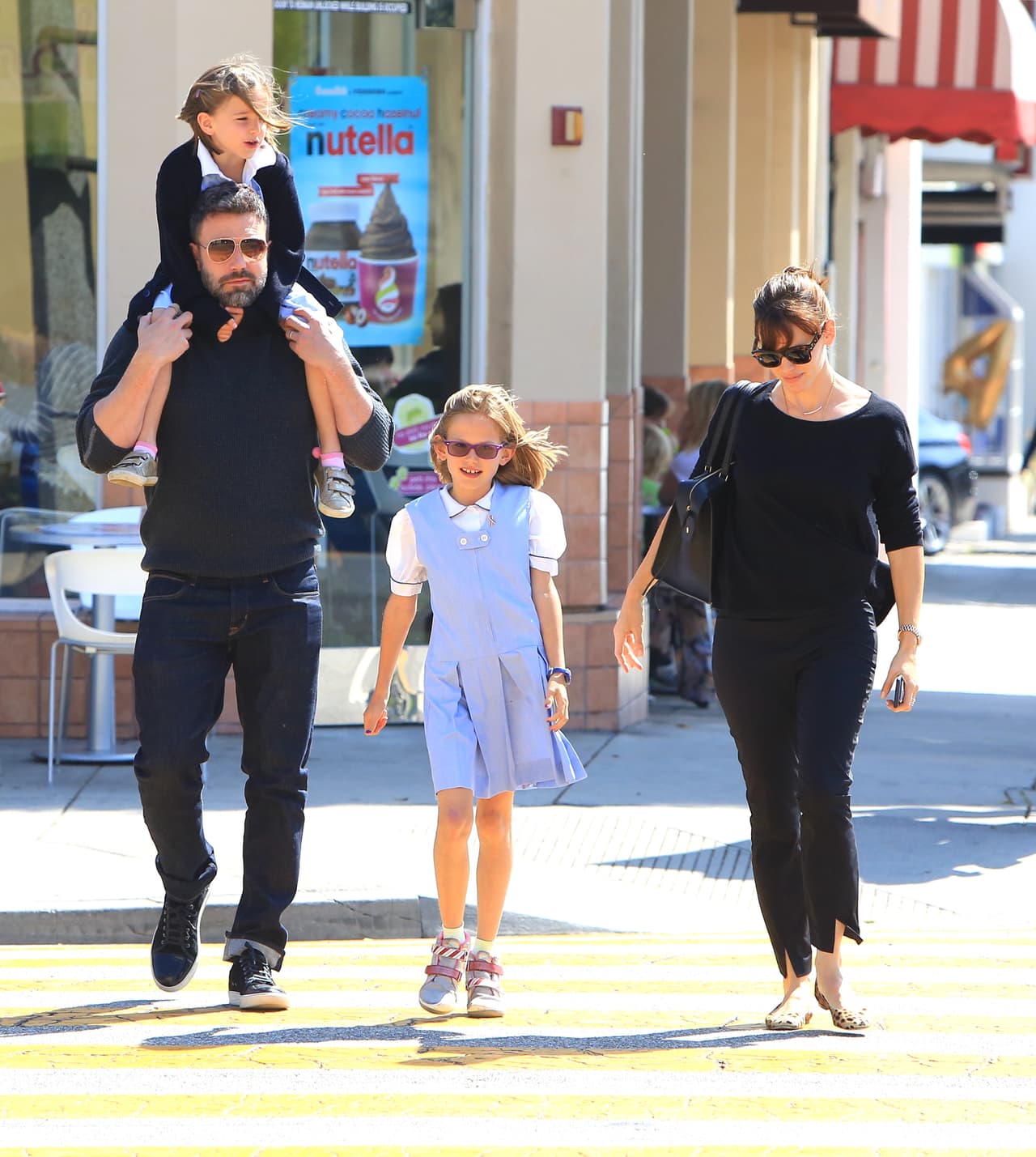 Los famosos se vieron muy sonrientes con sus adorables hijas.