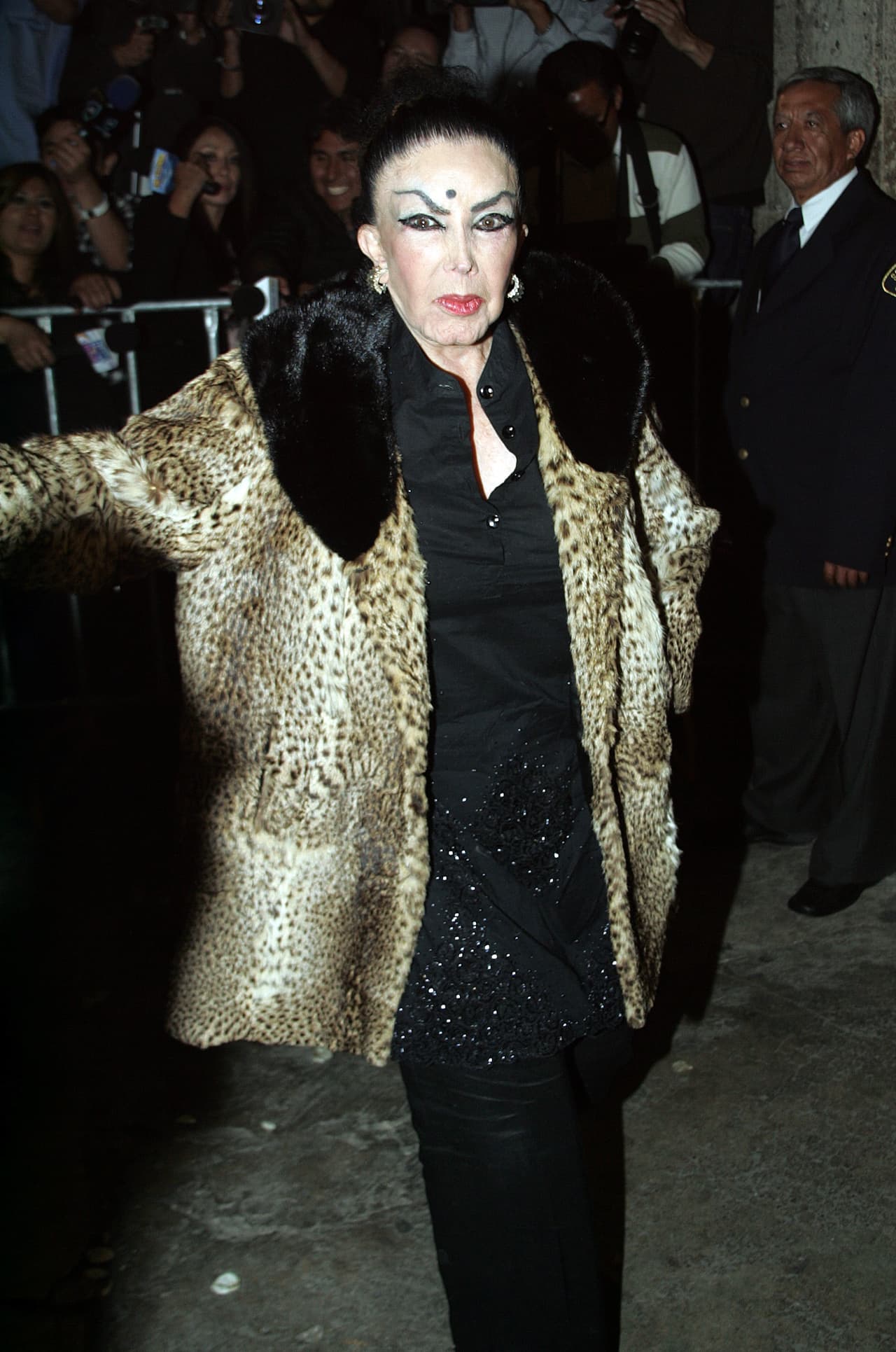 <b>Irma Serrano, Luz María Aguilar y Gustavo Díaz Ordaz</b>
<br>
<br>En el recuento, el periodista no dejó fuera la sonada relación entre el expresidente Gustavo Díaz Ordaz, recordado por
<b><a href="https://www.univision.com/noticias/elecciones-mexico-2018/a-50-anos-de-la-matanza-de-tlatelolco-en-mexico-luchadores-sociales-del-68-tienen-la-esperanza-puesta-en-amlo" target="_blank"> la matanza a estudiantes en Tlatelolco en 1968</a></b>, y la actriz 
<b><a href="https://www.univision.com/noticias/elecciones-mexico-2018/a-50-anos-de-la-matanza-de-tlatelolco-en-mexico-luchadores-sociales-del-68-tienen-la-esperanza-puesta-en-amlo" target="_blank">Irma Serrano 'La Tigresa'.</a></b>