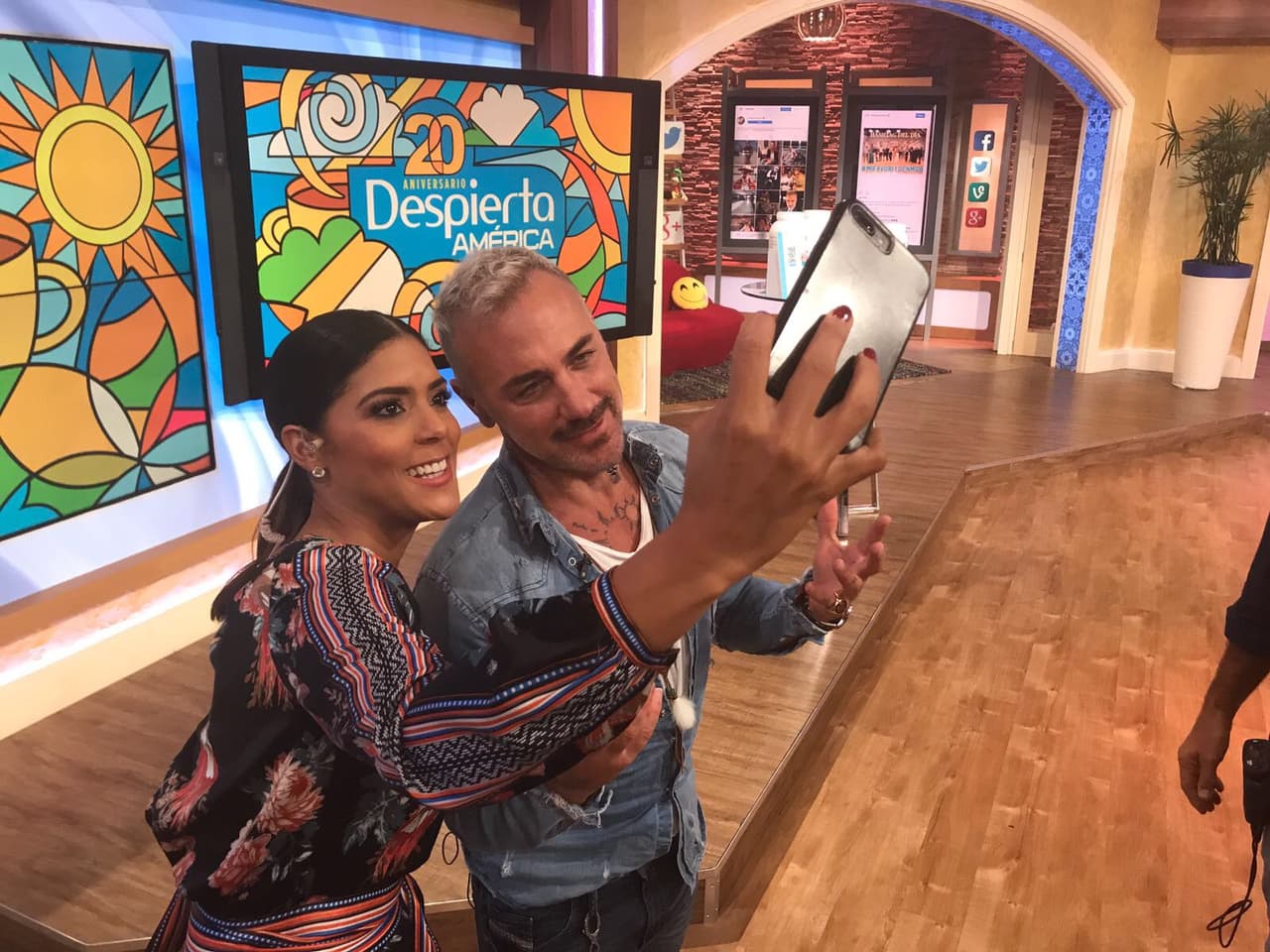 Las 'selfies' no podían faltar, así sorprendimos a nuestra Francisca tomándose la foto del recuerdo.