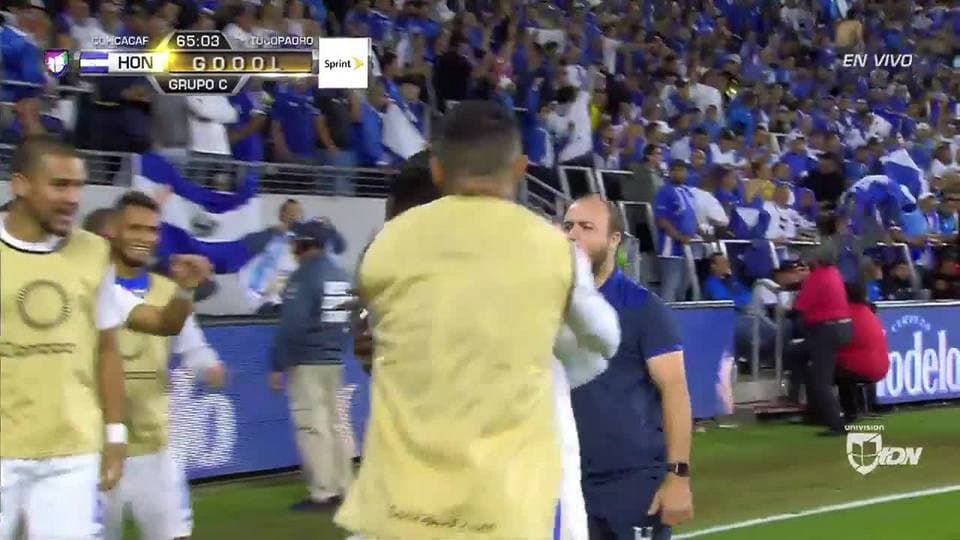 ¡GOOOL! Rubilio Castillo anota para Honduras