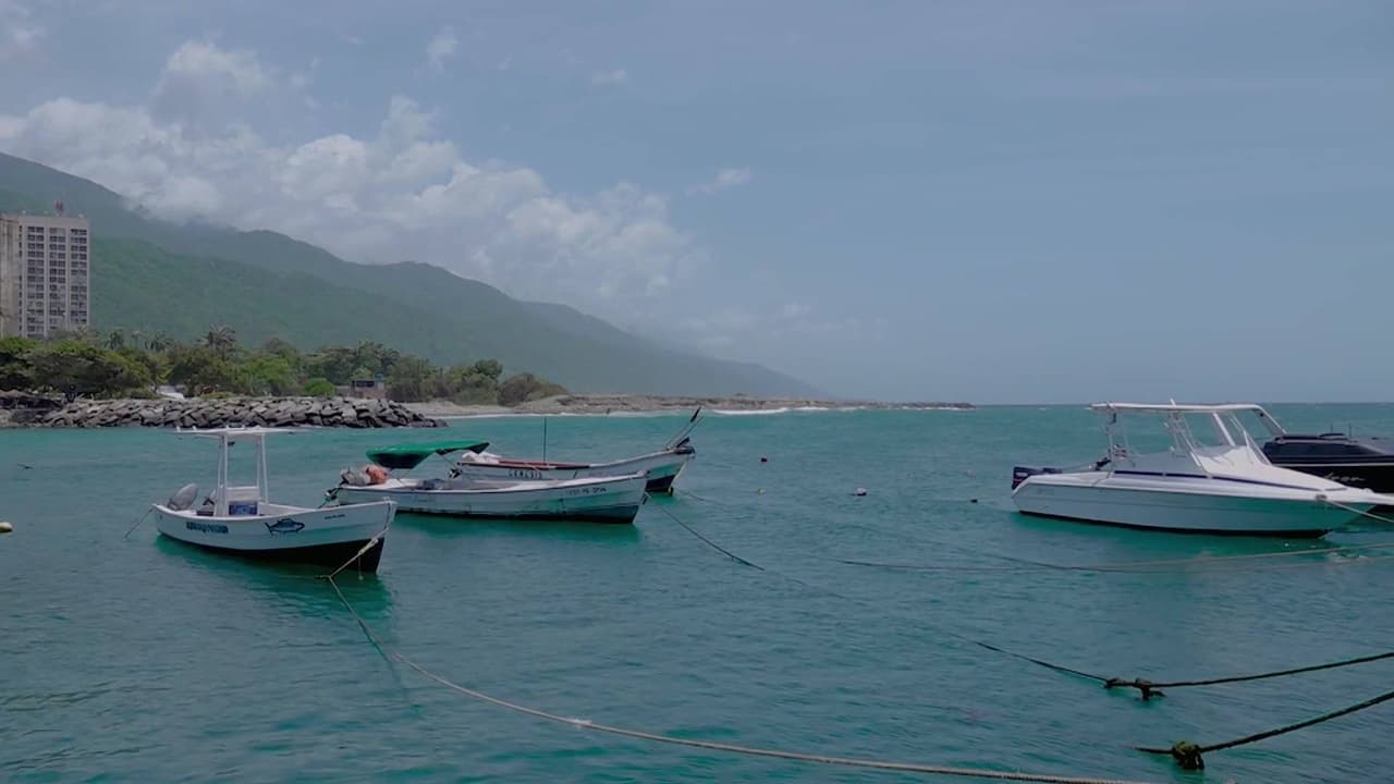 Pescadores retoman actividades entre daños y temor tras sismo en La Guaira