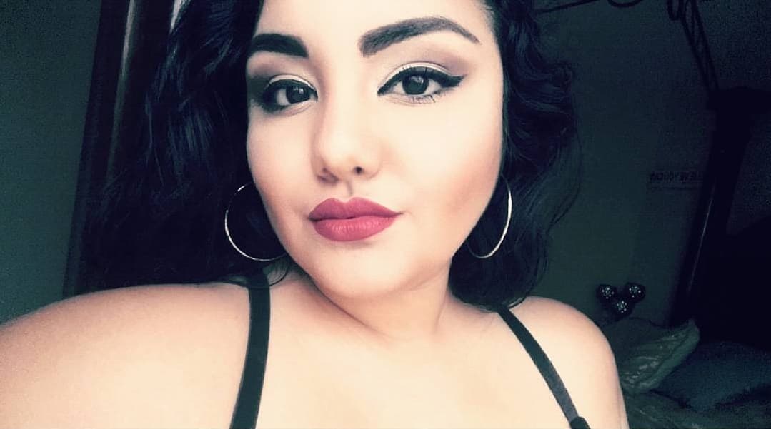 En ocasiones, Sandra utiliza colores de labial más llamativos y así acentuar su 'duck face'.