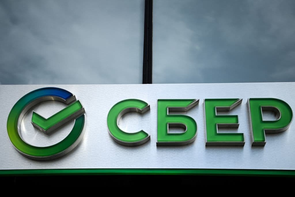 EEUU y la UE sacarán bancos rusos del sistema financiero SWIFT: ¿por qué supone un duro golpe?