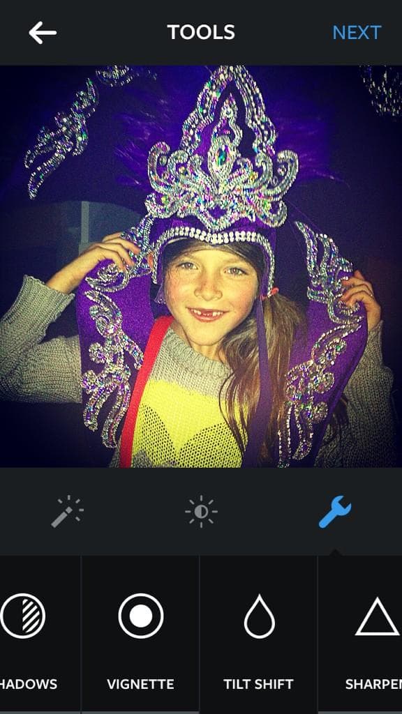 "
<b>Se va a una escuela pública</b>, se va a crecer un poco, a salirse de este ambiente un poco", relató.