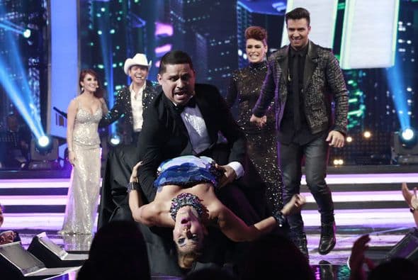 ¡Mira la cara de la Guzmán!