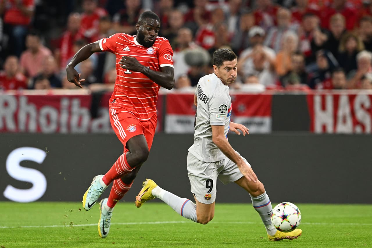 Bayern venció al Barcelona con los goles de Lucas Hernández y Leroy Sané, en el regreso de Robert Lewandowski a la Allianz Arena.