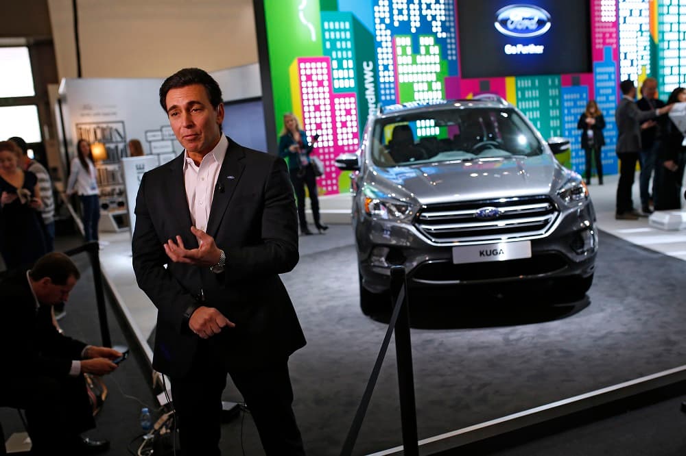 Ford no se amilana ante las amenazas de Trump y trasladará parte de su producción a México