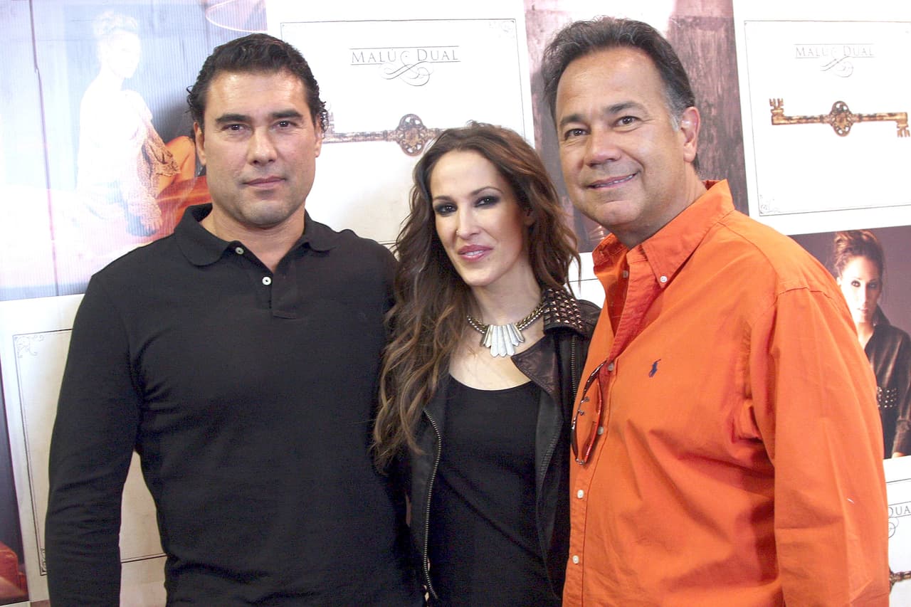 Uno de los temas centrales de 'Amores verdaderos' fue interpretado por la cantante española
<b>Malú</b>, el cual se titulaba 'Ahora tú', mismo que le dio la vuelta al mundo gracias a esta historia.