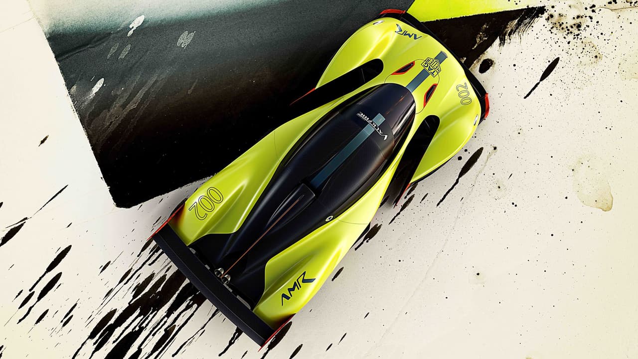 El resultado ha sido que el Aston Martin Valkyrie AMR Pro
<b>pesa tan solo 2,200 libras (1,000 kg)</b>.