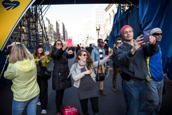 Las autoridades reconocen que es imposible controlar a todos y cada uno de los asistentes.