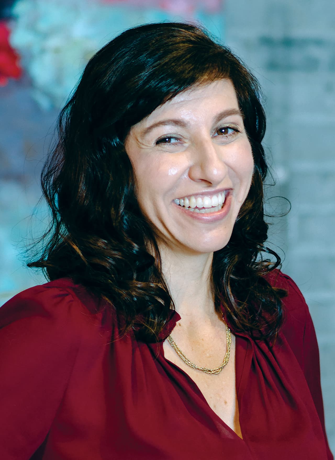 La abogada nació en Nueva York pero vivió en la Colombia de sus padres entre los 5 y 18 años. Luego estudió leyes en la Universidad de Harvard y desarrolló una carrera de asistencia legal a personas en el corredor de la muerte. Dirige el Proyecto de Exonerados Latinos de Wisconsin pero tiene una meta: tener fondos para inaugurar su propia oficina para ayudar a latinos inocentes en todo Estados Unidos.