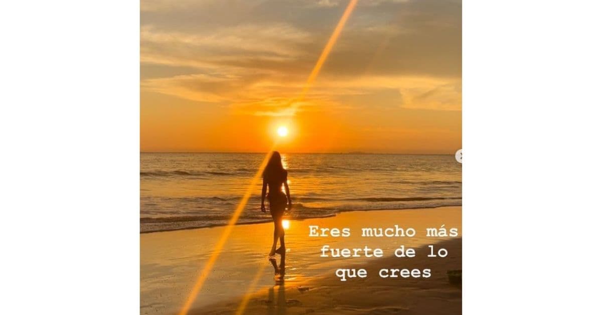 Bárbara de Regil en la playa