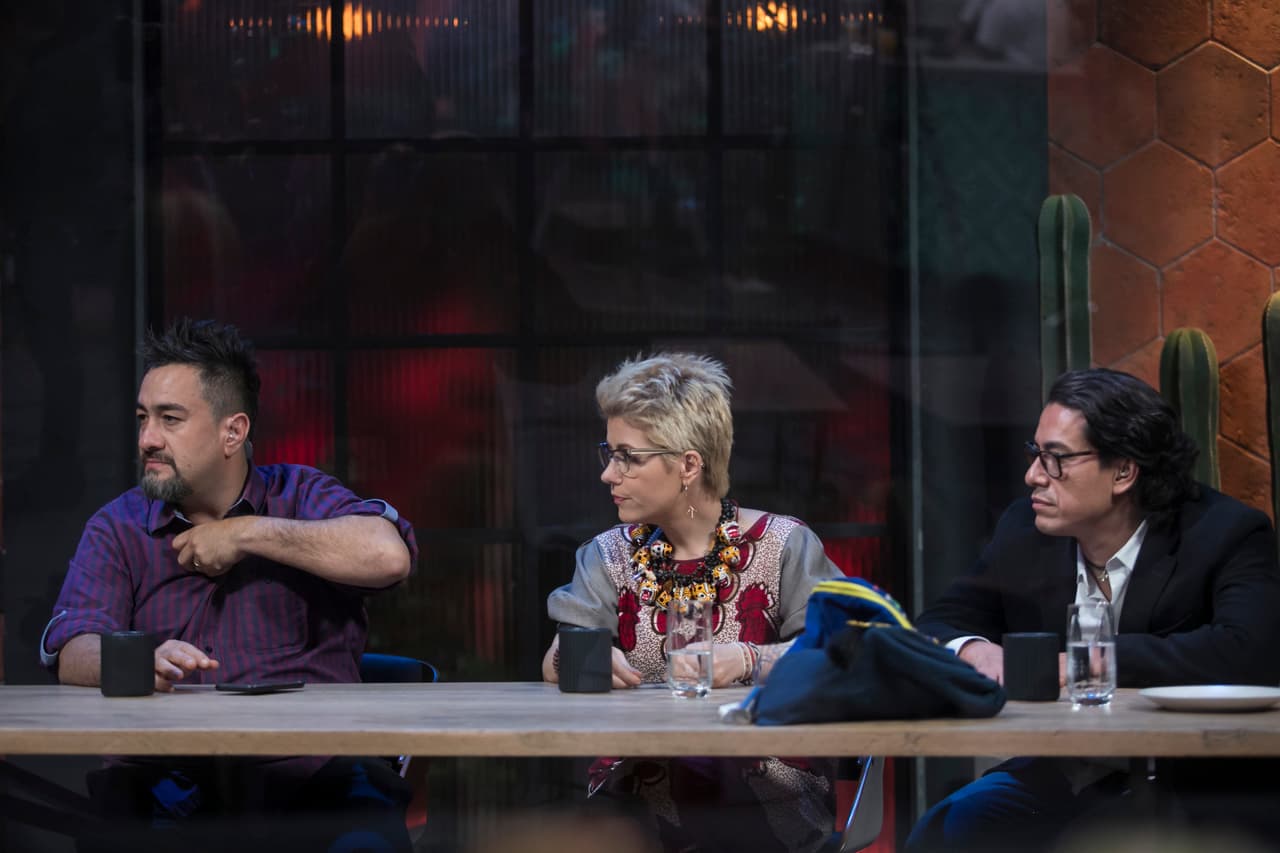 Desde que los estaban observando en el cuarto de juces, Toño, Belén y Carlos se dijeron sorprendidos por la zona de confort en que había caído esta familia. Entonces empezaron a dejar claro que no tendrían consideraciones. "Les sobró bastante tiempo y lo pudieron haber aprovechado en hacer algo más laborioso", dijo Belén.