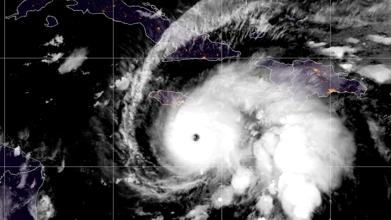 Huracán Melissa alcanza categoría 5 y mantiene en alerta a República Dominicana