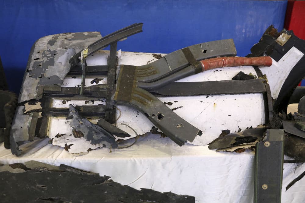 De acuerdo con la agenia EFE, las coordenadas, las advertencias emitidas y el hallazgo de restos del dron en sus aguas territoriales fueron los datos que Irán presentó ante Naciones Unidas y ante la embajada suiza en Teherán.
<br>