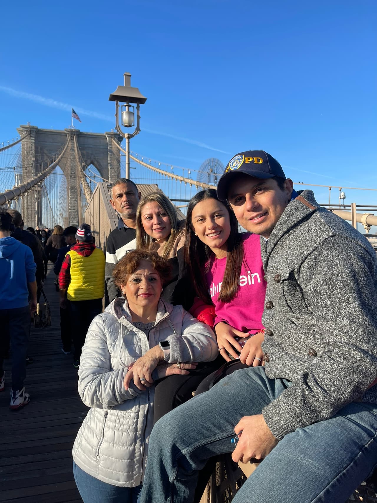 <b>Joaquín Torres</b>: La última noche del año les traeré la cobertura en vivo de los festejos de cambio en Times Square. Estos últimos días del año me han servido para pasar tiempo con mi familia que vino de visita a la ciudad.