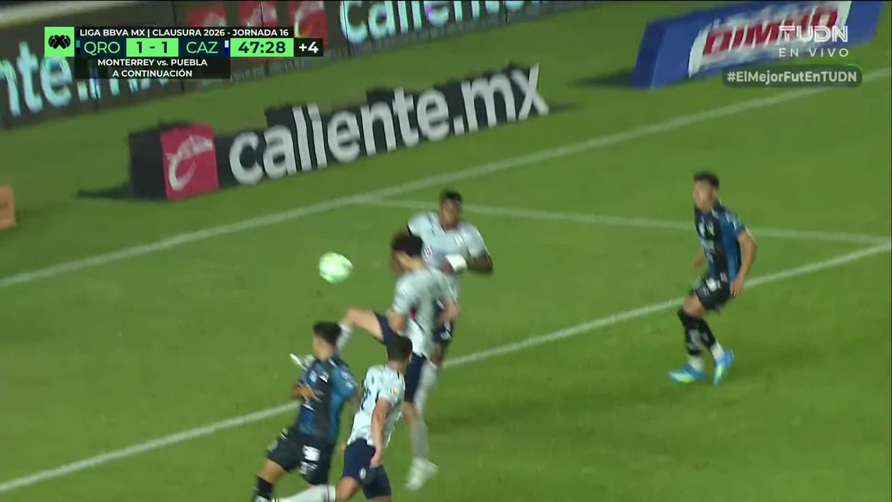 ¡Autogolazo! Jeremy Márquez pone el empata para Gallos
