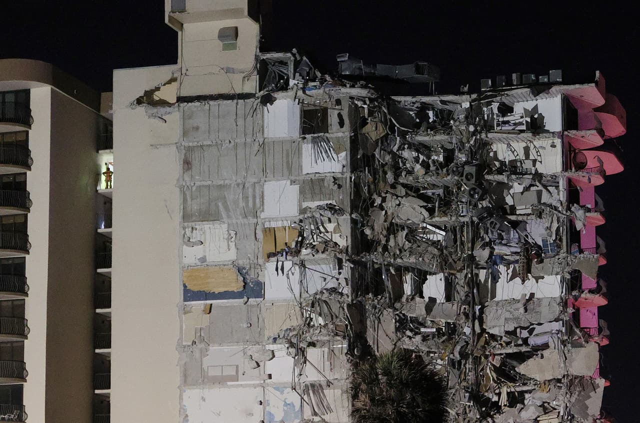 SURFSIDE, FLORIDA - JUNE 24: A portion of the 12-story condo tower crumbled to the ground following a partial collapse of the building on June 24, 2021 in Surfside, Florida. It is unknown at this time how many people were injured as search-and-rescue effort continues with rescue crews from across Miami-Dade and Broward counties. (Photo by Joe Raedle/Getty Images)