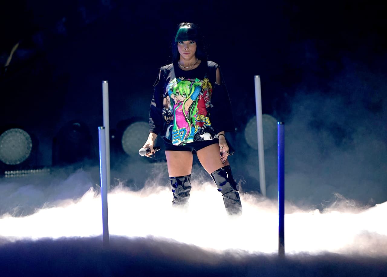 Chesca también tendrá una colaboración crossover con Grupo Firme.