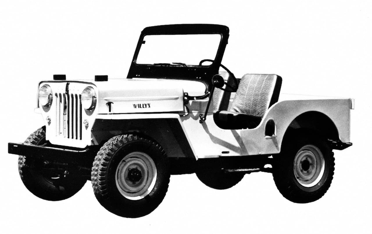 El Jeep CJ-2A fue sustituido en 1943 por el
<b> Jeep CJ-3</b>, fabricado por Willys-Overland entre 1949 y 1953 y luego por Kaiser entre 1953 y 1968. La línea CJ-3 estaba formada de dos modelos separados: el CJ-3A producido hasta 1953, que fue el primer Jeep en usar un parabrisas de una sola pieza y del cual se fabricó un total de 131,843 unidades y el CJ-3B (en la imagen) construido hasta 1968 cuya mayor diferencia con su antecesor era un frente y tapa motor más altos que en el CJ-3A para tener espacio para el nuevo motor 4 cilindros Hurricaine también desarrollado por Willys. Cerca de 196,000 unidades del CJ-3B vieron el final de la línea de producción.
<br>
<br>Jeep nunca fabricó comercialmente un Jeep CJ-4, el nombre fue usado en un prototipo que fue rechazado por los directivos de Kaiser y nunca más fue usado.