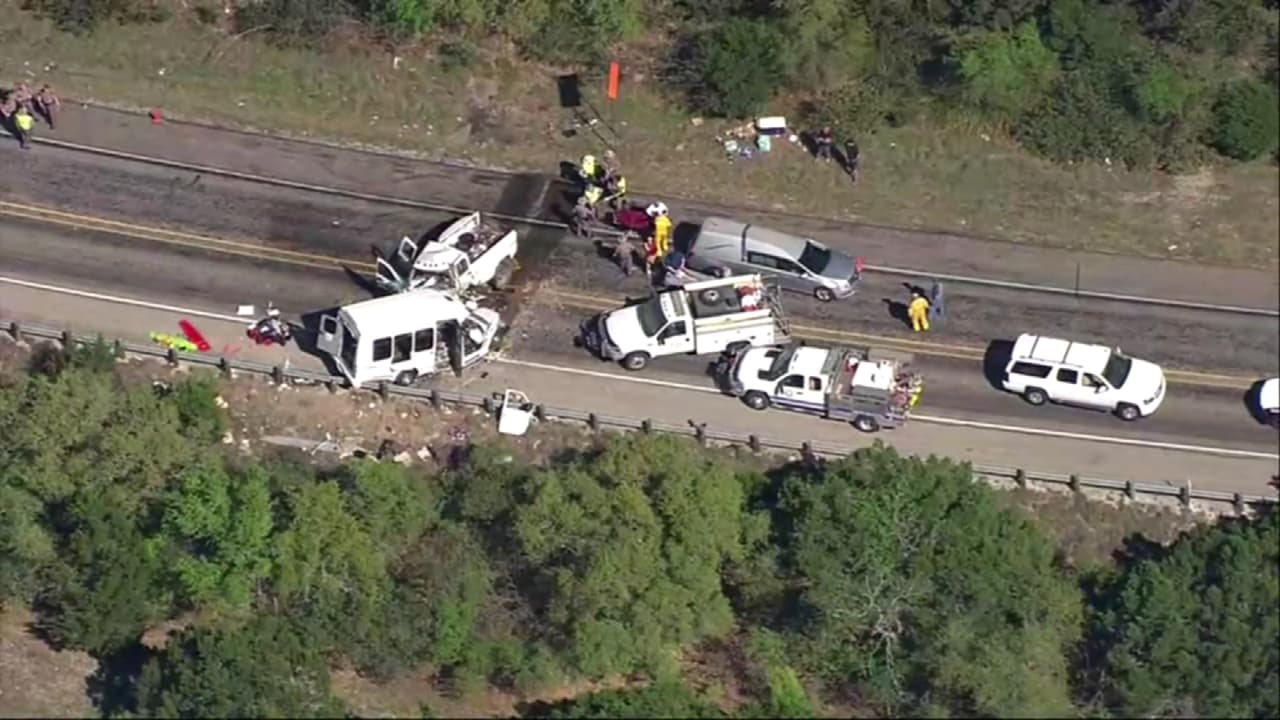 El accidente ocurrió en una curva de la carretera 83, en un tramo donde la velocidad máxima permitida es de 65 millas por hora.