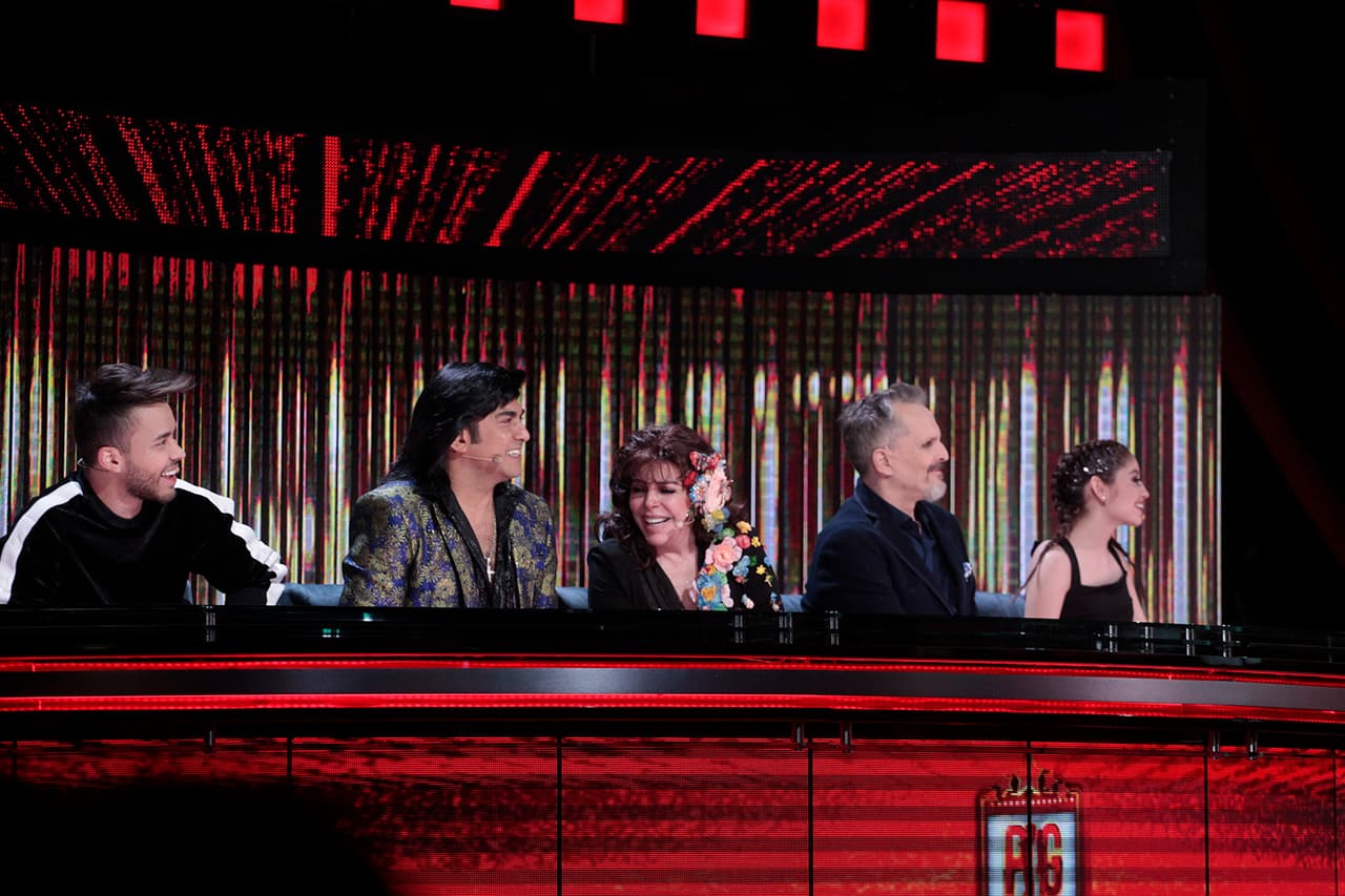 El paseo de Albertano y Mateo mantuvo muy divertidos a todos los jueces, quienes no dejaron de reír ante todas las ocurrencias de ambos.