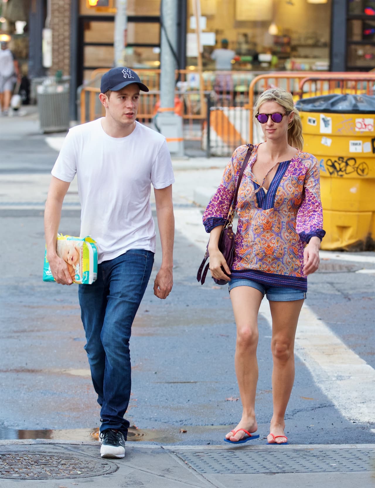Los encontramos en un día de compras.